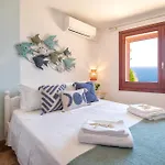 Patty With Infinity Pool In Front Of The Sea, Parking And Wifi Torre delle Stelle