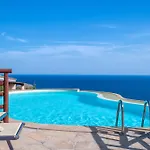 Patty With Infinity Pool In Front Of The Sea, Parking And Wifi * Torre delle Stelle