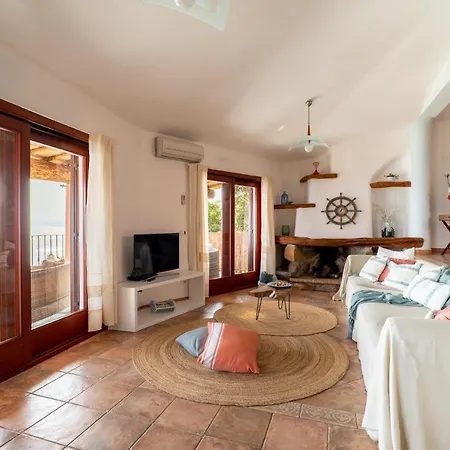 Villa Patty With Infinity Pool In Front Of The Sea, Parking And Wifi Villa *
