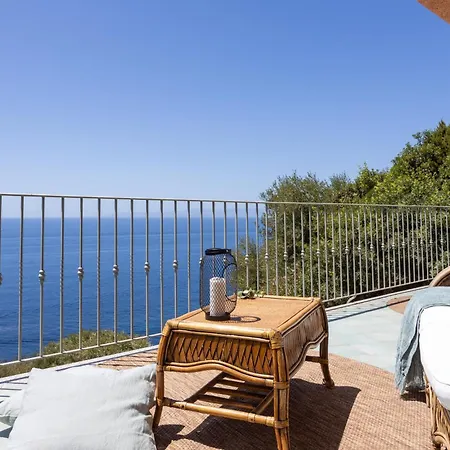 Villa Patty With Infinity Pool In Front Of The Sea, Parking And Wifi Torre delle Stelle