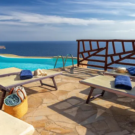 Patty With Infinity Pool In Front Of The Sea, Parking And Wifi * Torre delle Stelle