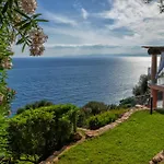Villa Patty With Infinity Pool In Front Of The Sea, Parking And Wifi *