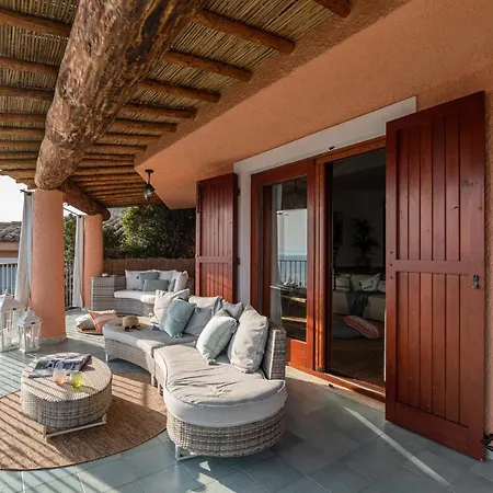 Villa Vista Mozzafiato A Picco Sul Mare Patty
