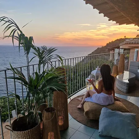 Villa Vista Mozzafiato A Picco Sul Mare Patty Torre delle Stelle