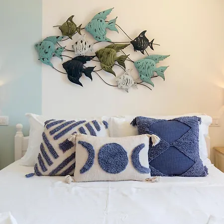 Patty With Infinity Pool In Front Of The Sea, Parking And Wifi