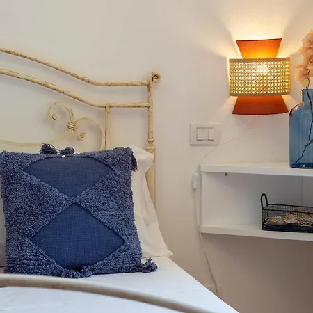 Patty With Infinity Pool In Front Of The Sea, Parking And Wifi *