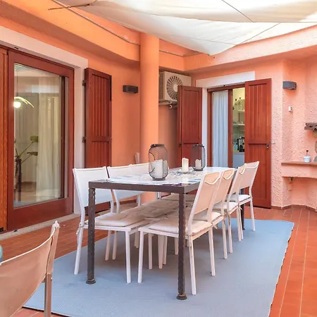 Patty With Infinity Pool In Front Of The Sea, Parking And Wifi * توري ديل ستيل