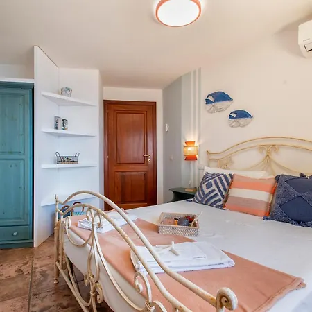 فيلة Patty With Infinity Pool In Front Of The Sea, Parking And Wifi *