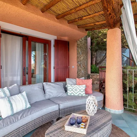 Patty With Infinity Pool In Front Of The Sea, Parking And Wifi توري ديل ستيل