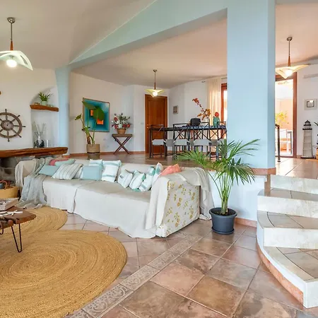 فيلة Patty With Infinity Pool In Front Of The Sea, Parking And Wifi