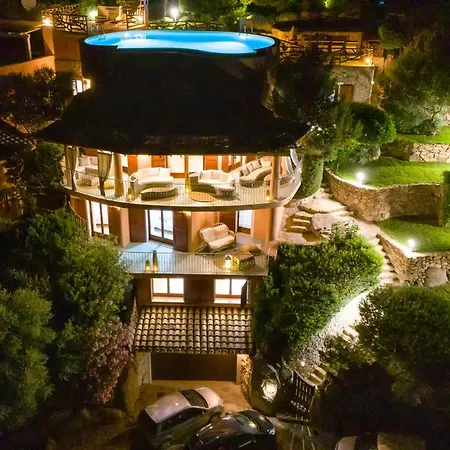 Villa Patty With Infinity Pool In Front Of The Sea, Parking And Wifi