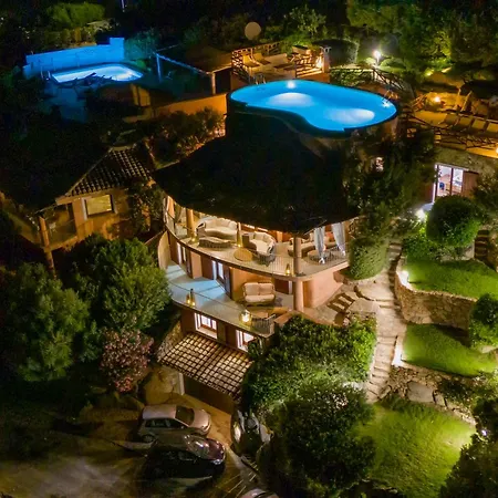 Patty With Infinity Pool In Front Of The Sea, Parking And Wifi * Torre delle Stelle