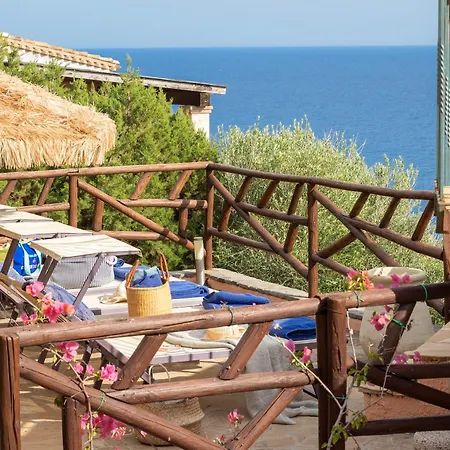 Patty With Infinity Pool In Front Of The Sea, Parking And Wifi * Torre delle Stelle