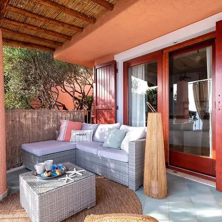 Patty With Infinity Pool In Front Of The Sea, Parking And Wifi فيلة