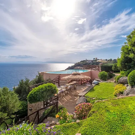 Patty - Luxury Cliffside Estate Whit 180 Panoramic Sea View & Infinity Pool Torre delle Stelle