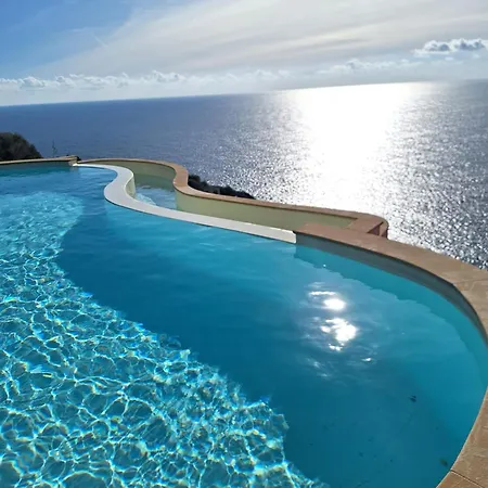 Villa Patty With Infinity Pool In Front Of The Sea, Parking And Wifi Torre delle Stelle