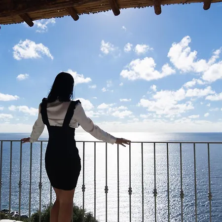 Patty With Infinity Pool In Front Of The Sea, Parking And Wifi * Torre delle Stelle