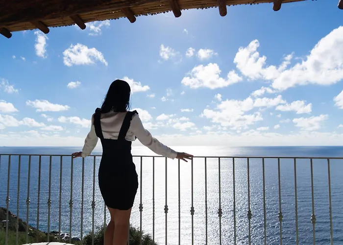 Patty With Infinity Pool In Front Of The Sea, Parking And Wifi * 托雷德尔斯泰尔